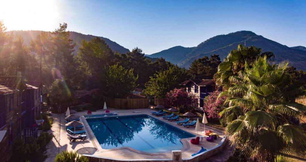 ホテル Olympos Forest House Yazir  エクステリア 写真